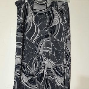 Travelers by Chicos black and white wide leg pants Chico size 3